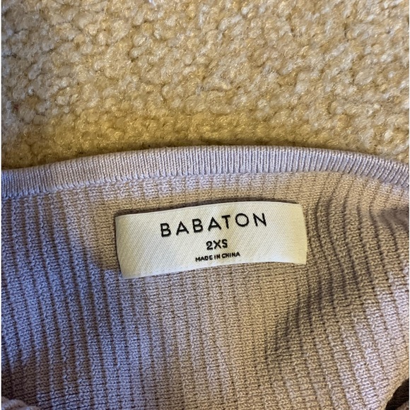 aritizia babaton purple sculpt knit crop top - Picture 4 of 4